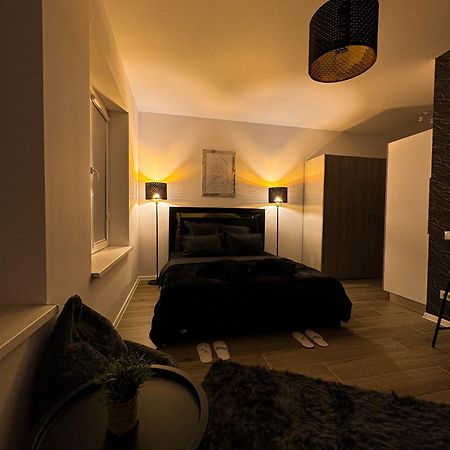 Elegant Escape Daire Belu Dış mekan fotoğraf