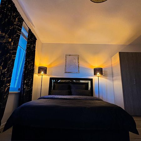 Elegant Escape Daire Belu Dış mekan fotoğraf