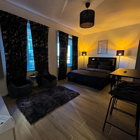 Elegant Escape Daire Belu Dış mekan fotoğraf