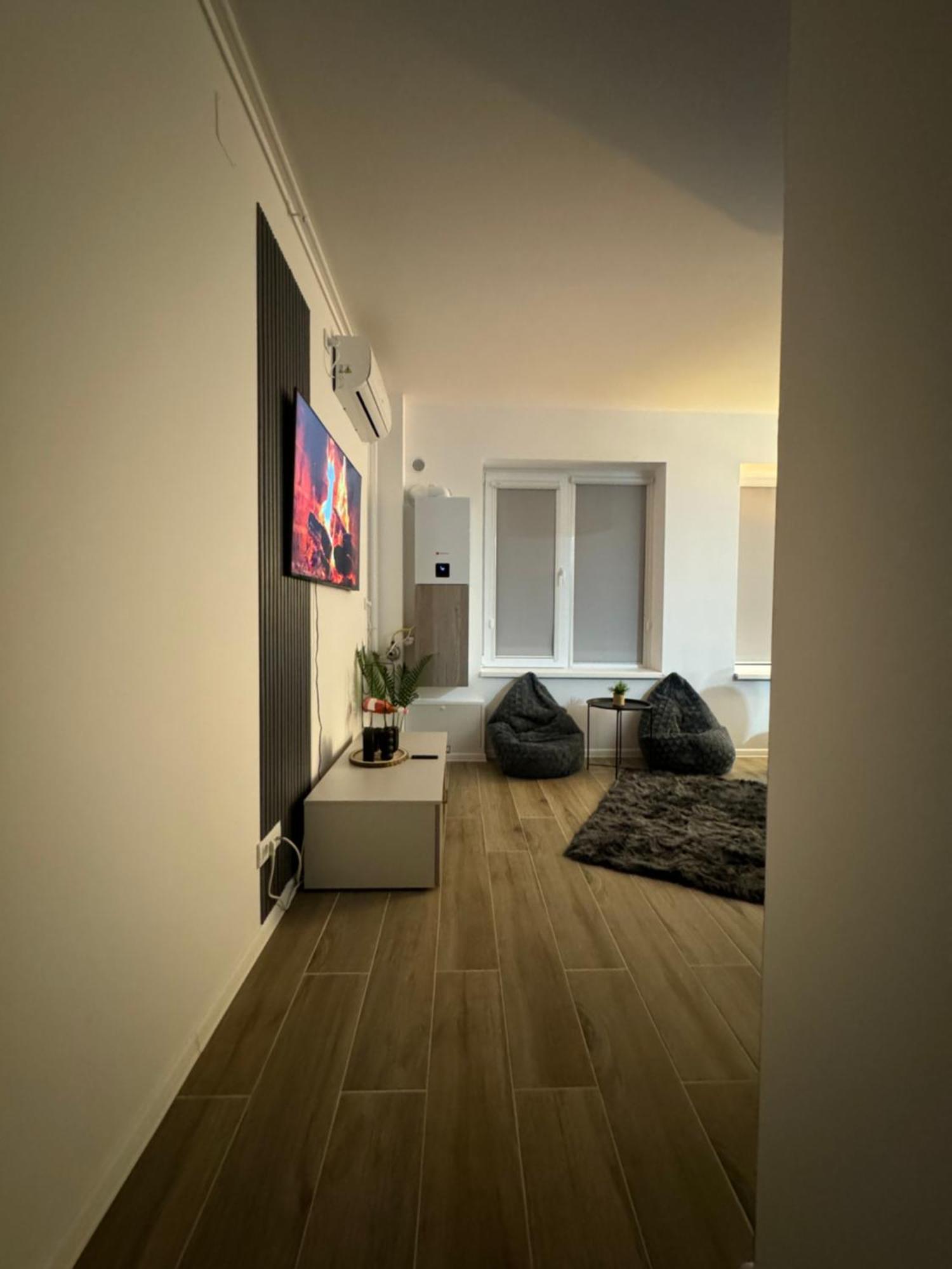 Elegant Escape Daire Belu Dış mekan fotoğraf
